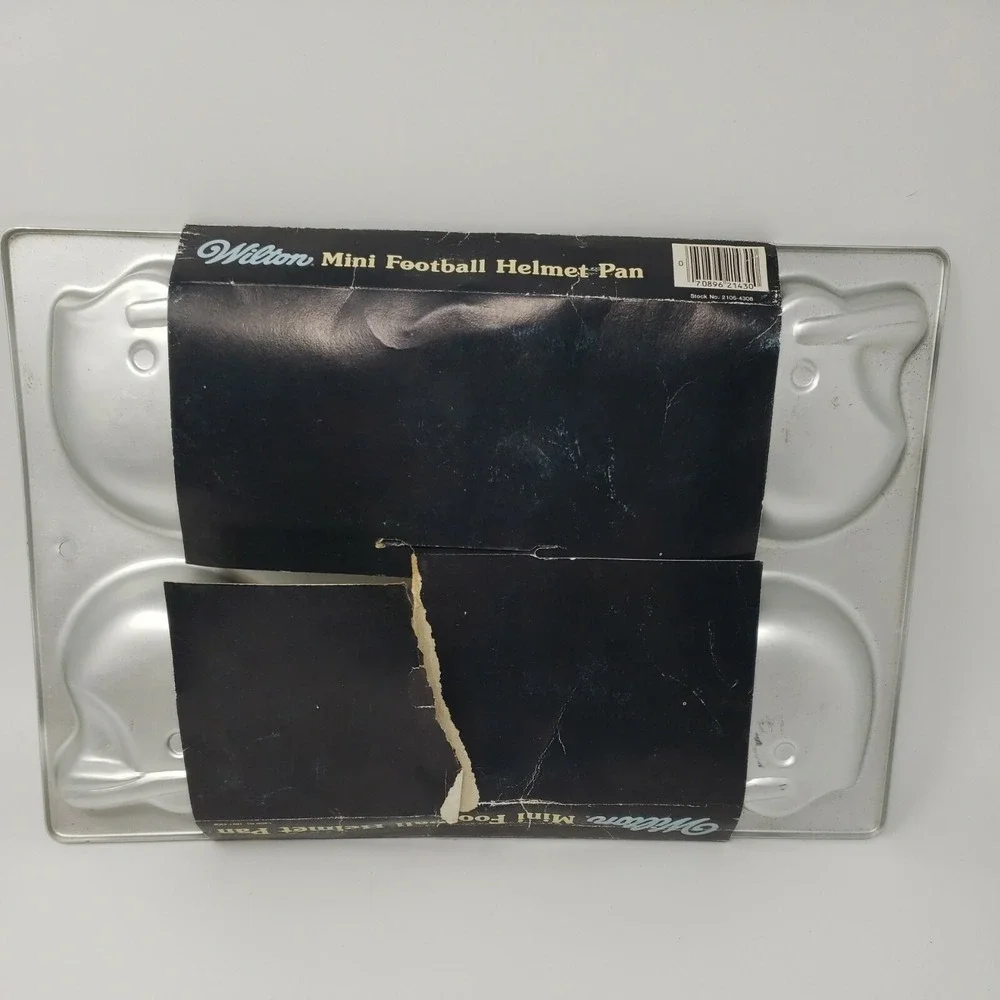 WILTON‎ MINI FOOTBALL HELMET PAN 1984 NEW OLD STOCK #2105-4308 WITH INSTRUCTIONS - Picture 2 of 4